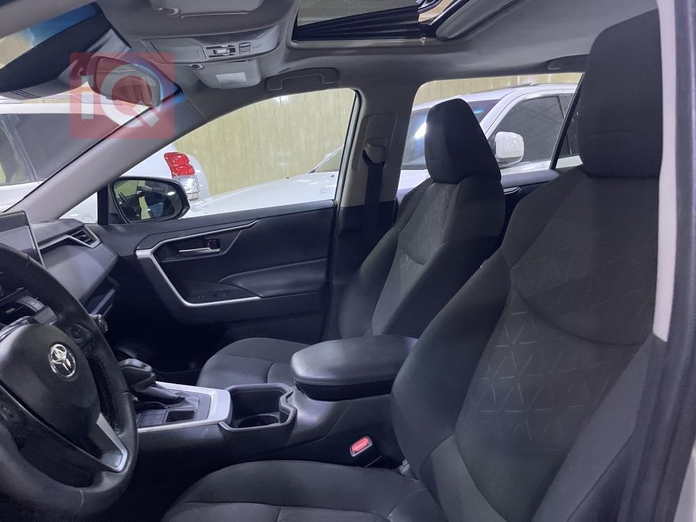 تويوتا راف 4